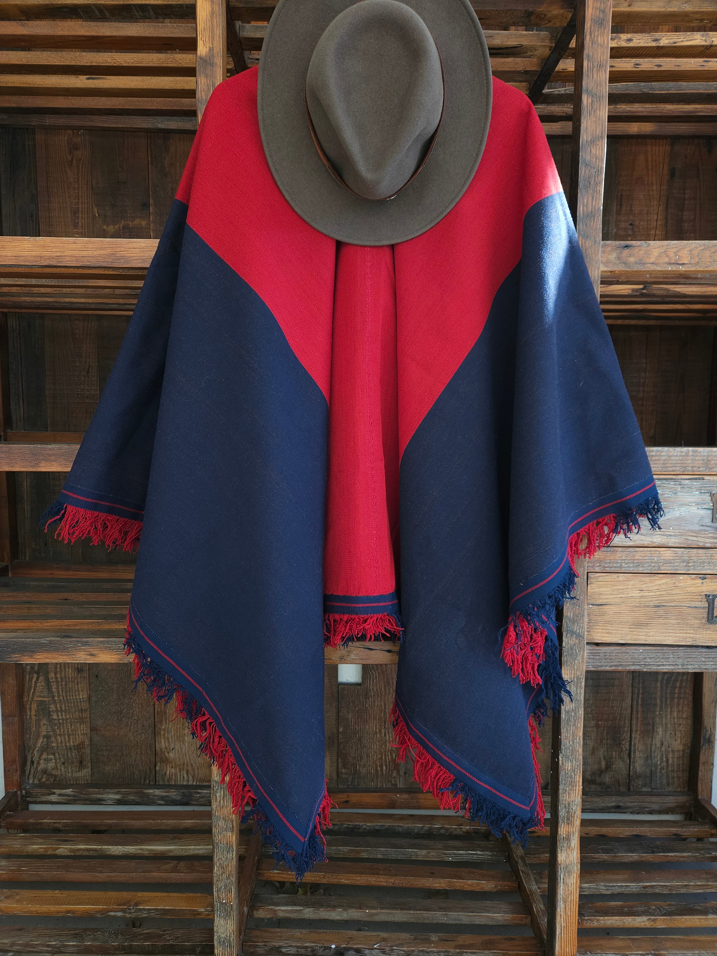 Poncho de cordero huasi