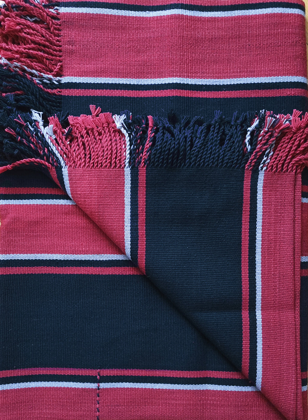 Atuel Argentine wool poncho handcrafted in Salta Province