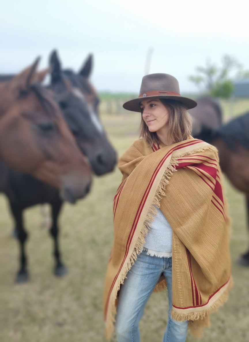 Purmamarca Lamb Poncho - Vakiano