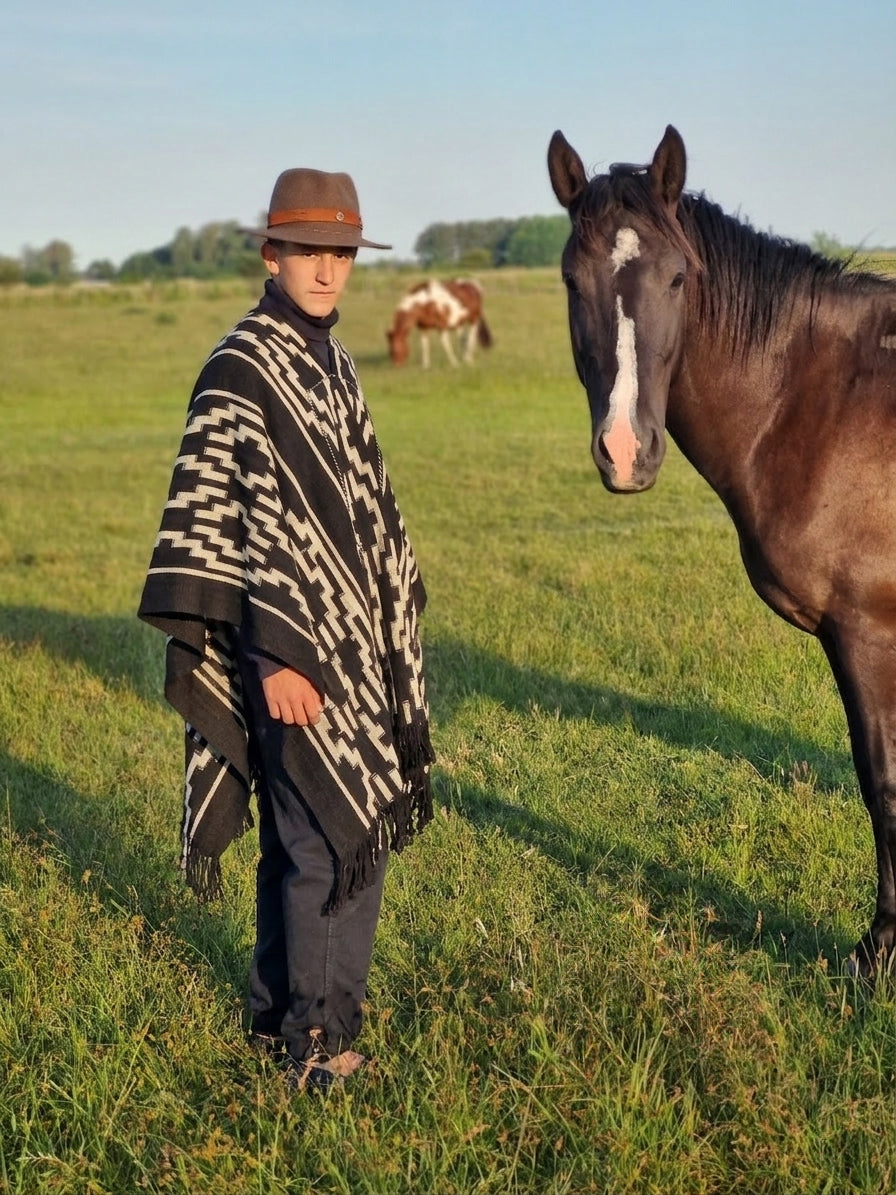 Quijano Argentine wool poncho handcrafted in Catamarca Province